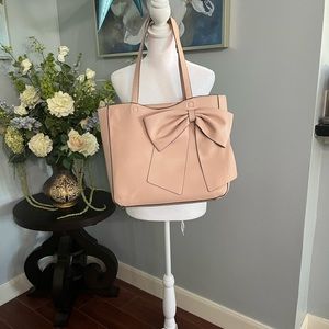 Karl Lagerfeld made in Paris pink large bag in perfect condition.